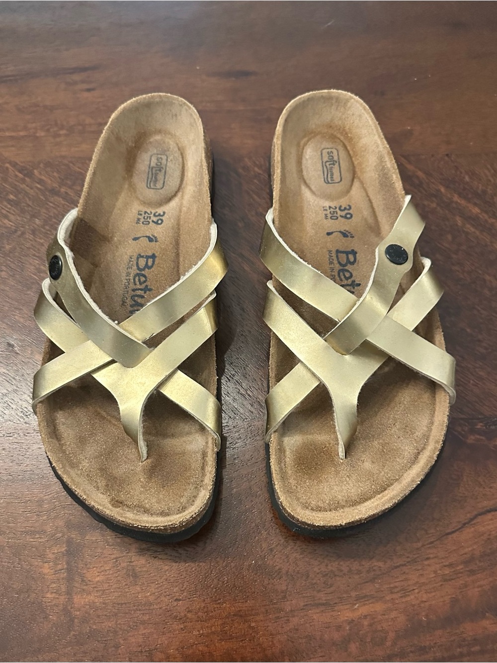 Betula by Birkenstock Gold Criss-Cross Sandals Size 8 (EU 39)